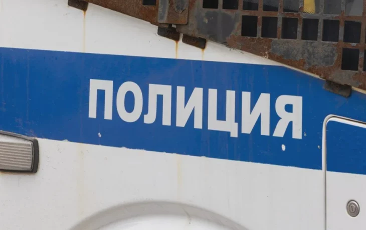 В Балашихе-3 темнокожий мужчина разделся и устроил разврат у школы